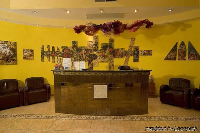 Alexander's Hotel